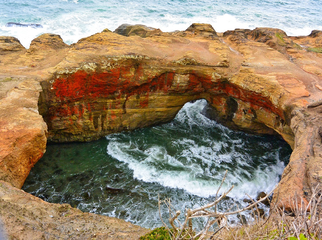 Devils Punch Bowl